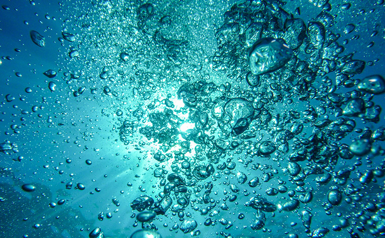 蓝色海水,海水,水,大海海水,夏天,夏季,夏,大海海底,水底,水泡,CC0,免费图片,狂暑季,