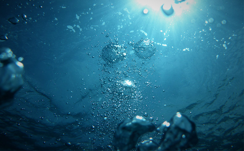 水底图片,水底,水下,水,水泡,夏天图片,夏季图片,夏,海水,蓝色的水,